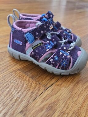 KEEN Kids' Purple Floral Washable Sandals